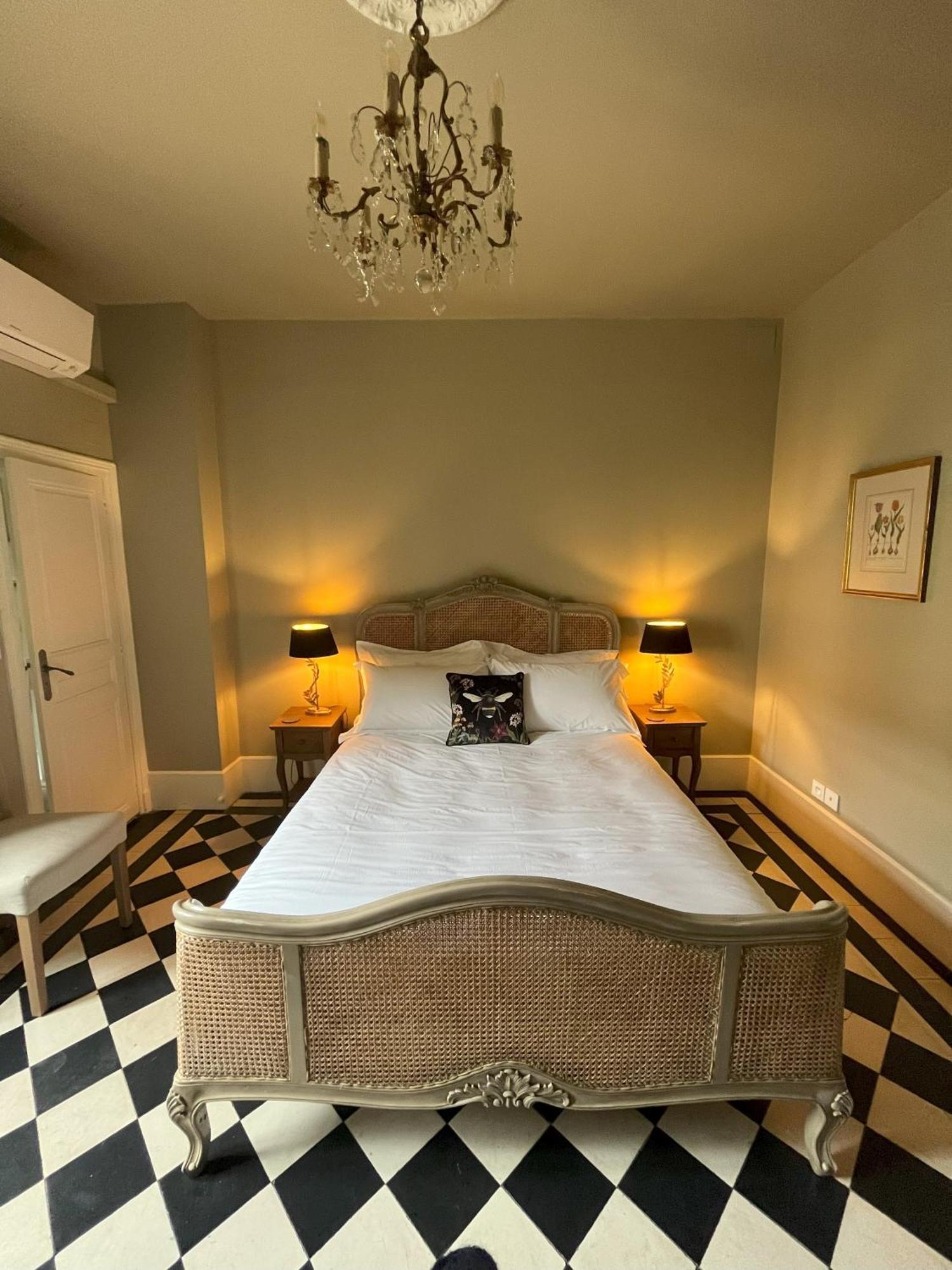 Number 8 Bed and Breakfast Meursault Εξωτερικό φωτογραφία